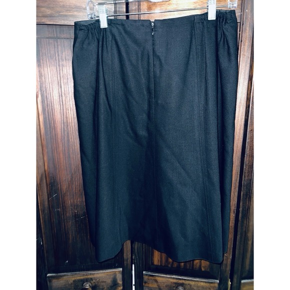 Talbots Petite Black‎ Career Casual A-Line Skirt Women's Size 14 - Picture 2 of 3